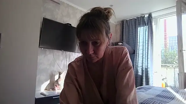 Snapshot of WindChristy chatting on May 3, 1:50 pm WindChristy online show from May 3, 1:50 pm