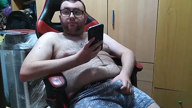 Javier bear online show from April 16, 8:20 pm