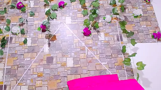 Snapshot of MaidenGame chatting on February 16, 3:52 pm MaidenGame online show from February 16, 3:52 pm