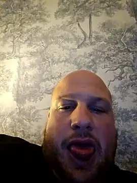 Snapshot of destructeur6 chatting on April 21, 6:34 pm destructeur6 online show from April 21, 6:34 pm