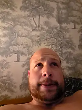 Snapshot of destructeur6 chatting on May 6, 7:41 pm destructeur6 online show from May 6, 7:41 pm