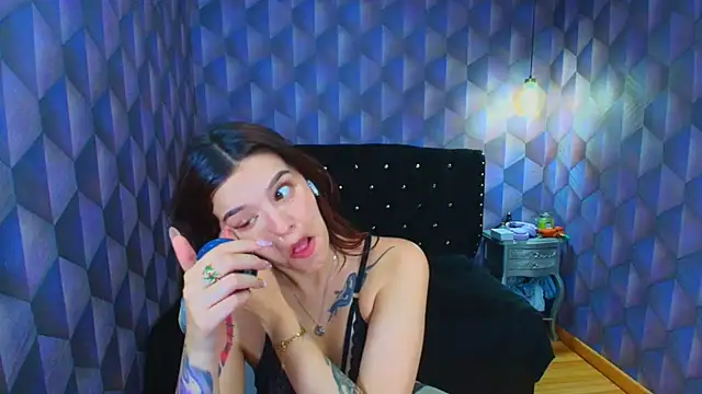 Snapshot of LiaHarryis chatting on May 12, 7:22 pm LiaHarryis online show from May 12, 7:22 pm
