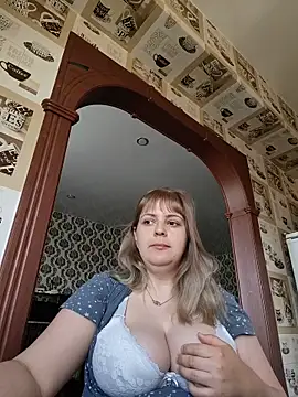 Snapshot of Lady_nice_cat chatting on June 5, 3:13 am Lady nice cat online show from June 5, 3:13 am