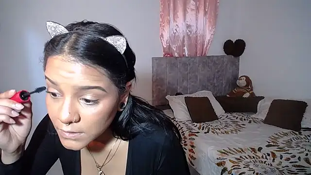 Snapshot of JossieGrey chatting on July 1, 10:28 am JossieGrey online show from July 1, 10:28 am