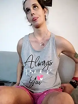 LauraBaby online show from November 30, 1:48 pm