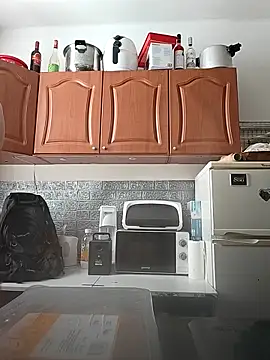 LauraBaby online show from March 1, 11:34 am