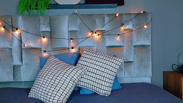 Snapshot of nahomi_campbell chatting on February 27, 7:36 pm nahomi campbell online show from February 27, 7:36 pm