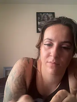 Snapshot of Miss_emilee chatting on August 1, 12:59 pm Miss emilee online show from August 1, 12:59 pm