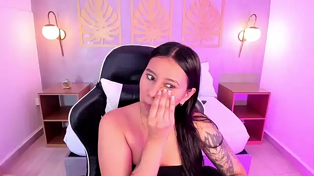 Snapshot of majo_rosse_ chatting on September 23, 7:06 pm majo rosse  online show from September 23, 7:06 pm