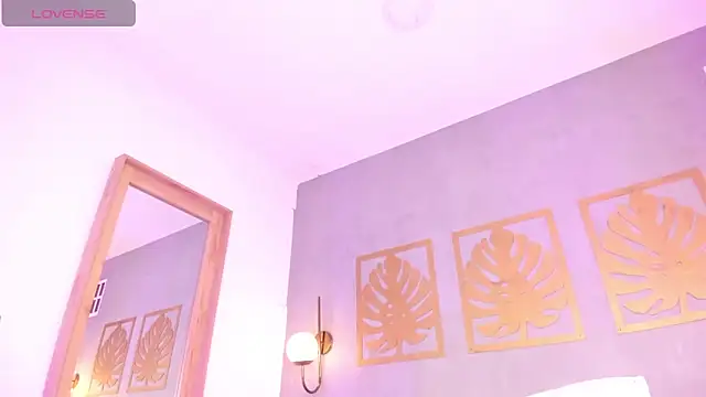 majo rosse  online show from March 6, 7:16 am