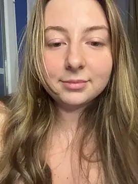 curvyflawless online show from February 27, 3:15 pm