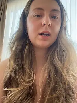 curvyflawless online show from March 8, 1:36 pm