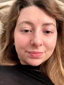 curvyflawless online show from October 15, 7:41 am