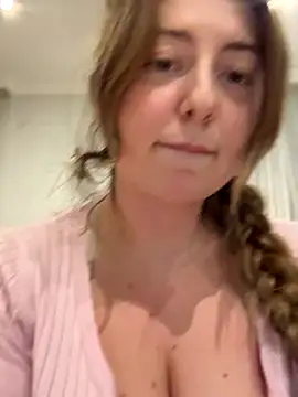 curvyflawless online show from November 21, 4:38 pm