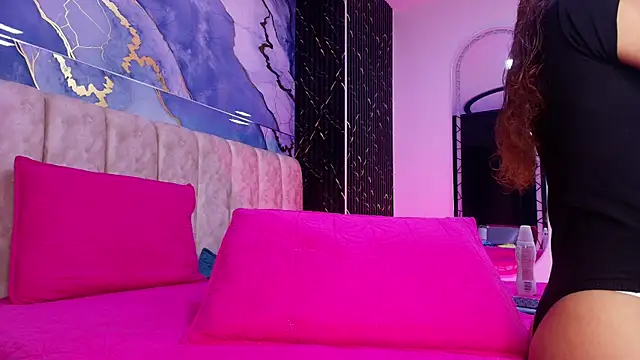 Snapshot of arl_chloee chatting on July 15, 3:12 am arl chloee online show from July 15, 3:12 am