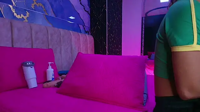 Snapshot of arl_chloee chatting on July 28, 3:02 am arl chloee online show from July 28, 3:02 am