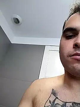 Snapshot of prynce_dickk chatting on December 21, 3:31 pm prynce dickk online show from December 21, 3:31 pm