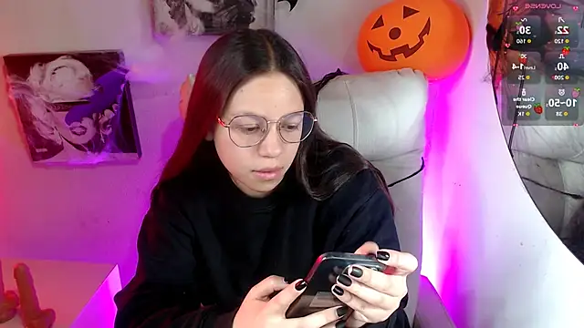 SamanthaRoldaan online show from November 5, 2:50 pm