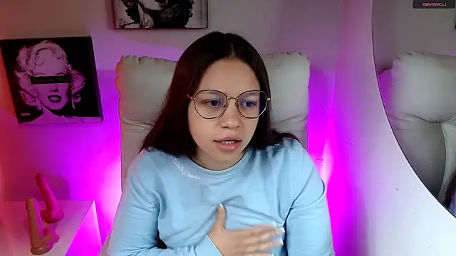 SamanthaRoldaan online show from February 14, 3:42 pm