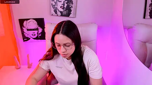 SamanthaRoldaan online show from March 14, 3:28 pm