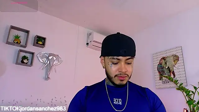 JordanSmiith  online show from February 13, 8:16 pm