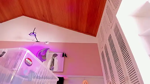 chloe watson  online show from September 16, 7:26 pm