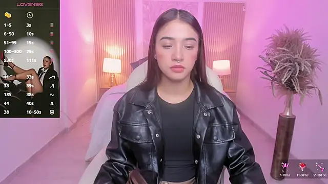 Snapshot of Antonella_Grayy chatting on April 23, 11:09 am Antonella Grayy online show from April 23, 11:09 am