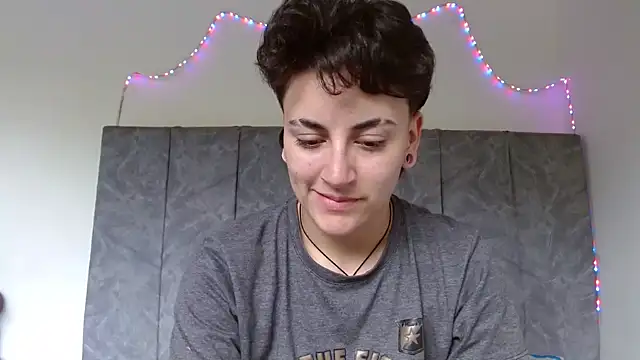 linda 33 online show from September 23, 4:10 pm