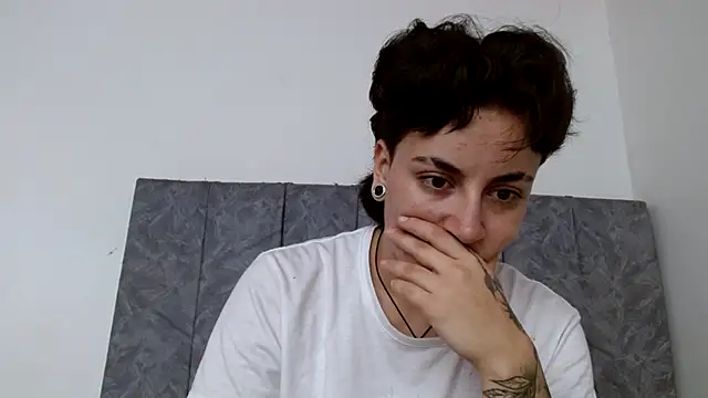 linda 33 online show from November 12, 1:11 pm