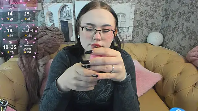 Tina Walker online show from February 23, 12:48 pm