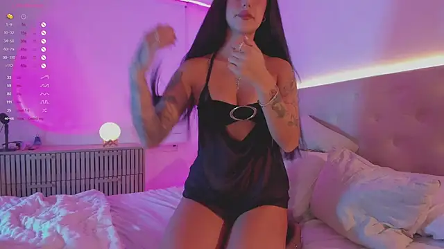 alaskavenom  online show from April 1, 11:57 pm