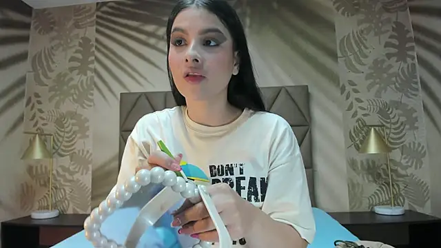 Snapshot of AnneDixie chatting on July 13, 3:09 am AnneDixie online show from July 13, 3:09 am