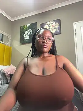 Snapshot of Bustygoddess32 chatting on January 30, 10:08 pm Bustygoddess32 online show from January 30, 10:08 pm