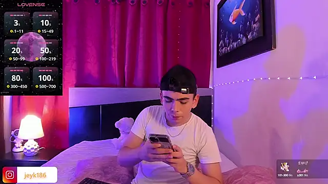 Snapshot of Jey_keler1 chatting on February 20, 2:29 am Jey keler1 online show from February 20, 2:29 am