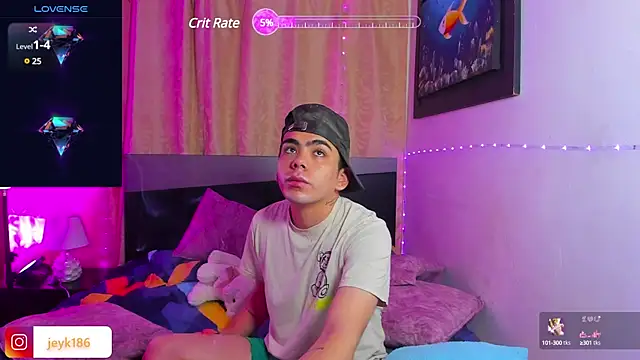 Snapshot of Jey_keler1 chatting on March 6, 11:09 pm Jey keler1 online show from March 6, 11:09 pm