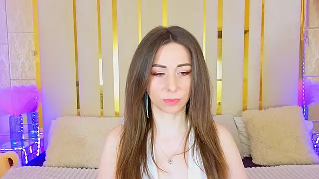 KimmmLi online show from April 18, 6:06 am