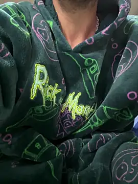 Snapshot of S921993 chatting on January 5, 11:19 pm S921993 online show from January 5, 11:19 pm