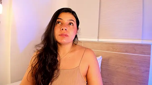 Snapshot of miaa_daniels chatting on April 27, 1:03 am miaa daniels online show from April 27, 1:03 am