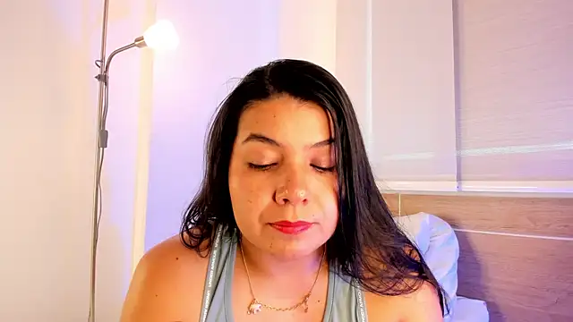 Snapshot of miaa_daniels chatting on May 11, 4:15 pm miaa daniels online show from May 11, 4:15 pm