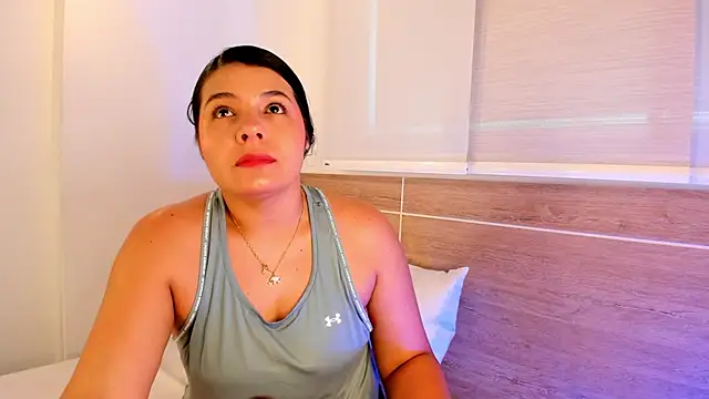 Snapshot of miaa_daniels chatting on May 22, 4:23 pm miaa daniels online show from May 22, 4:23 pm