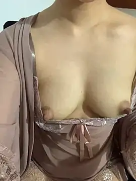 -Meomeo- online show from December 27, 10:45 am