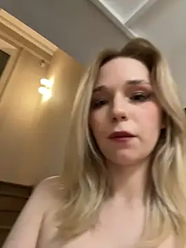 RollingGirls online show from February 27, 5:15 pm