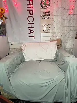 TrenaAnne online show from March 6, 3:19 pm