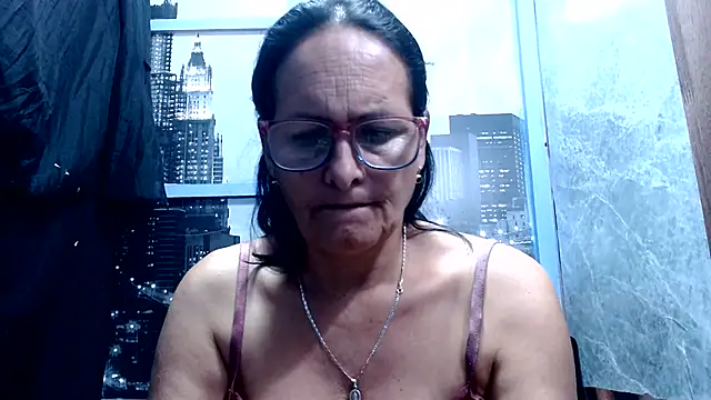 Snapshot of Nastylatinaxxx chatting on June 13, 11:57 pm Nastylatinaxxx online show from June 13, 11:57 pm
