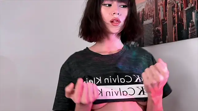 Snapshot of Raven__Blod chatting on September 30, 11:43 pm Raven Blod online show from September 30, 11:43 pm