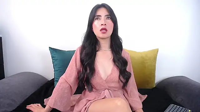 JainaRogers online show from March 11, 6:03 pm