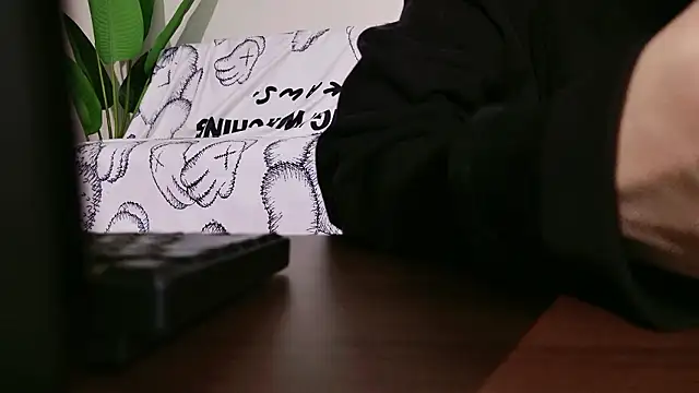 POCARI SWEAT online show from March 3, 5:24 am