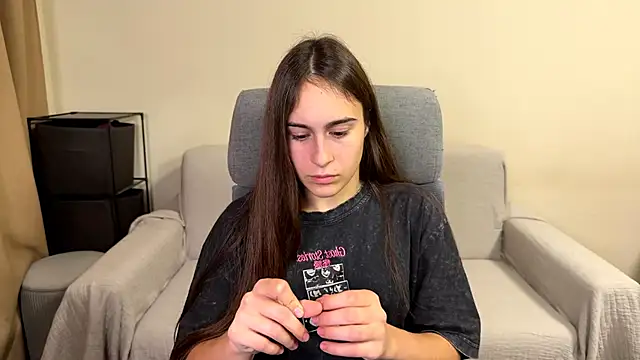 AliceKolltt online show from November 5, 5:24 pm