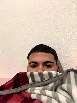 Snapshot of Casal_Safado_ chatting on October 6, 9:29 am Casal Safado online show from October 6, 9:29 am