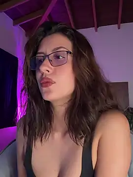 Snapshot of EmaSaenz chatting on February 26, 2:26 am EmaSaenz online show from February 26, 2:26 am